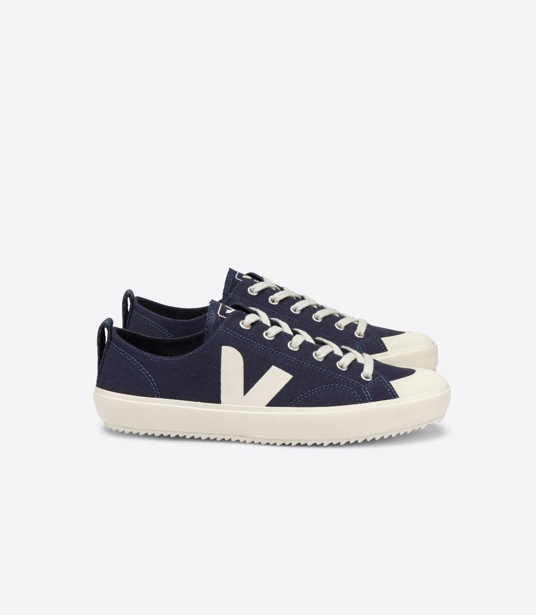 Sapatilhas Veja Nova Canvas Feminino Azul Marinho | TC3607491