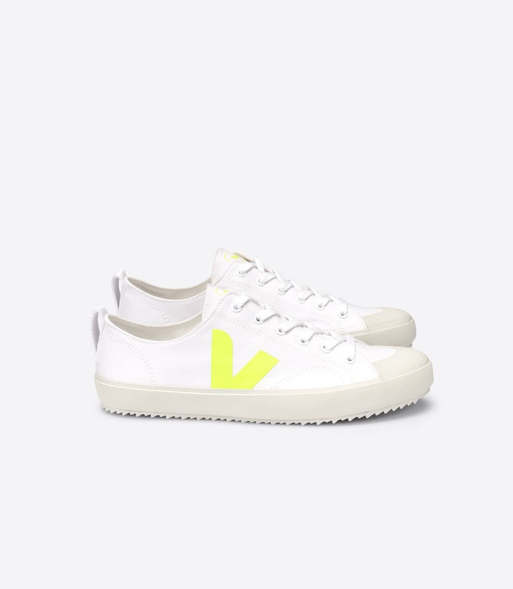 Sapatilhas Veja Nova Canvas Feminino Branco | DC4837160