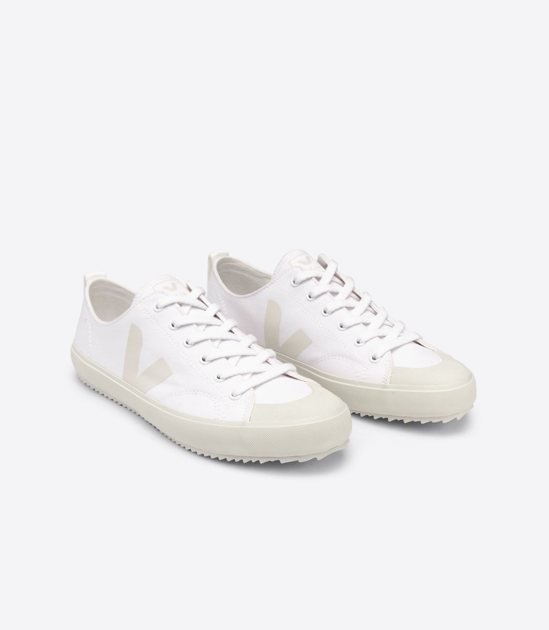 Sapatilhas Veja Nova Canvas Feminino Branco | EG9147582