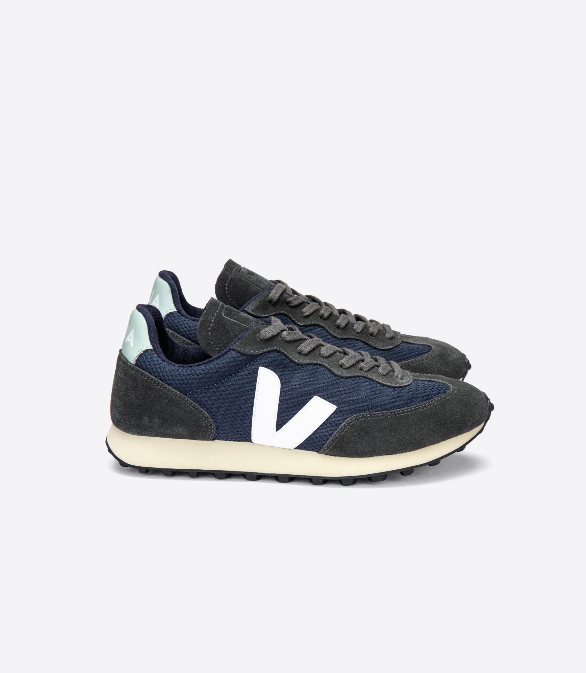 Sapatilhas Veja Rio Branco Alveomesh Feminino Azul Marinho Branco | YK5032784