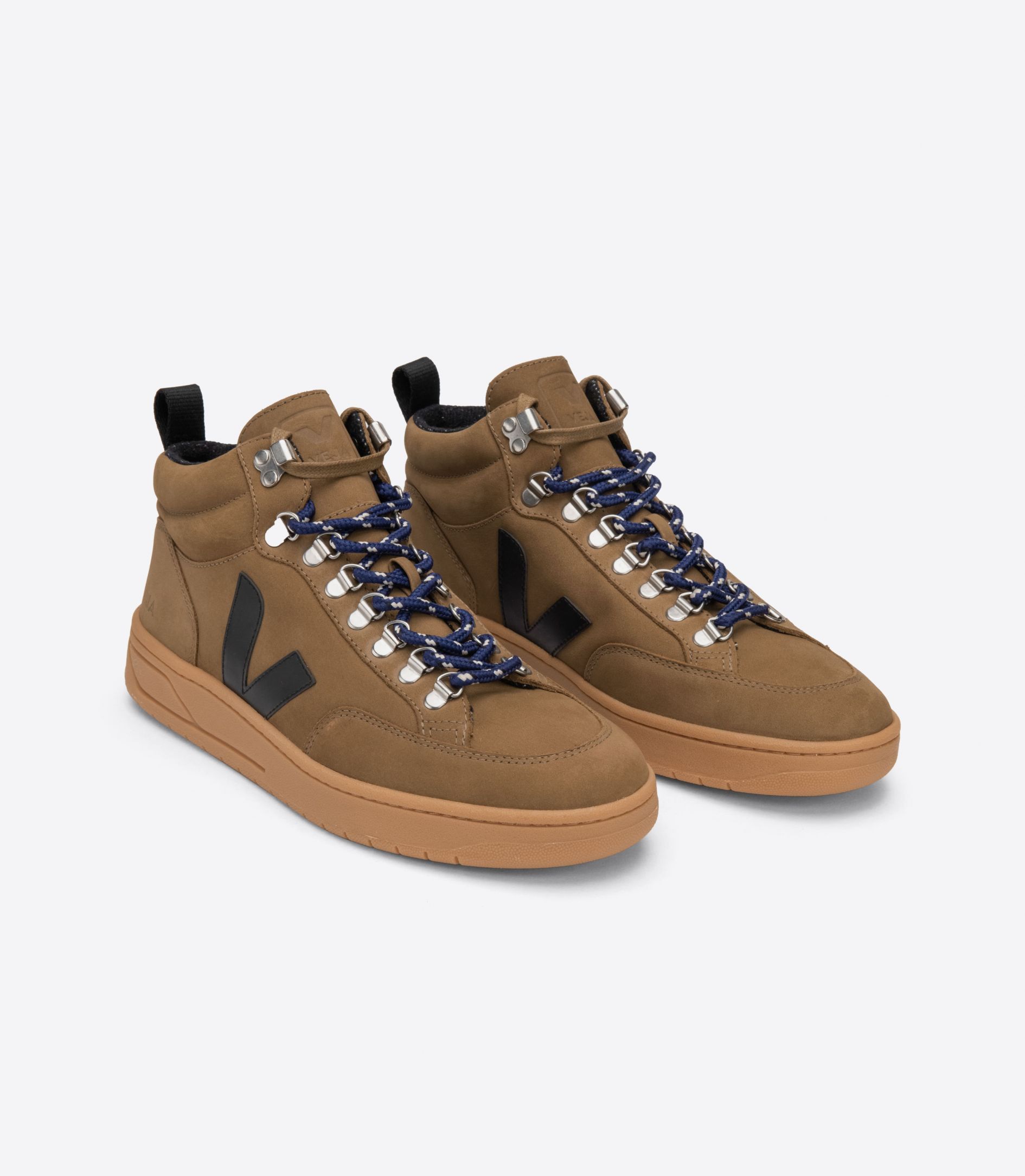 Sapatilhas Veja Roraima Nubuck Masculino Marrom Pretas | BZ5641723