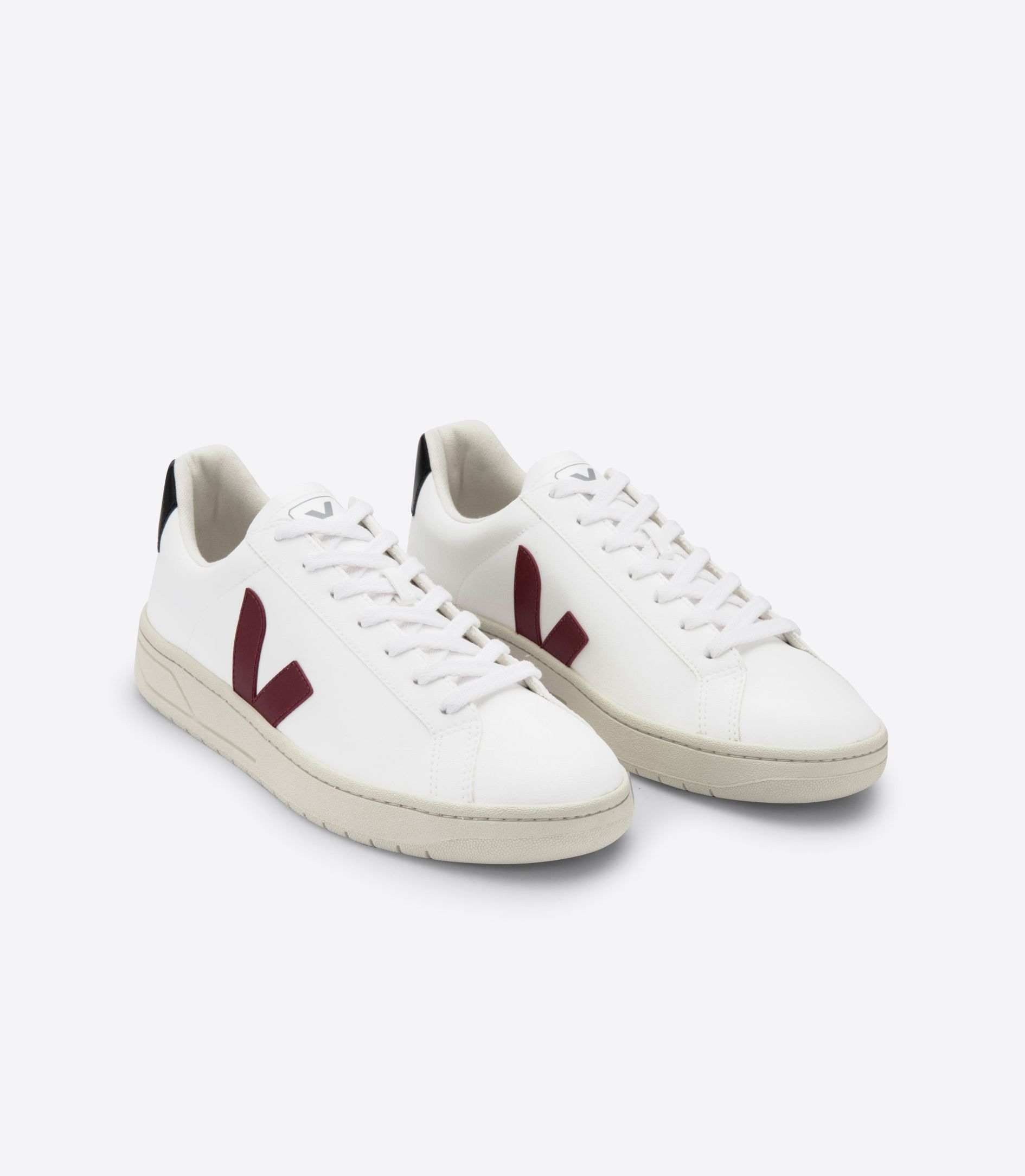 Sapatilhas Veja Urca Cwl Feminino Branco Vermelhas Pretas | CI3741296