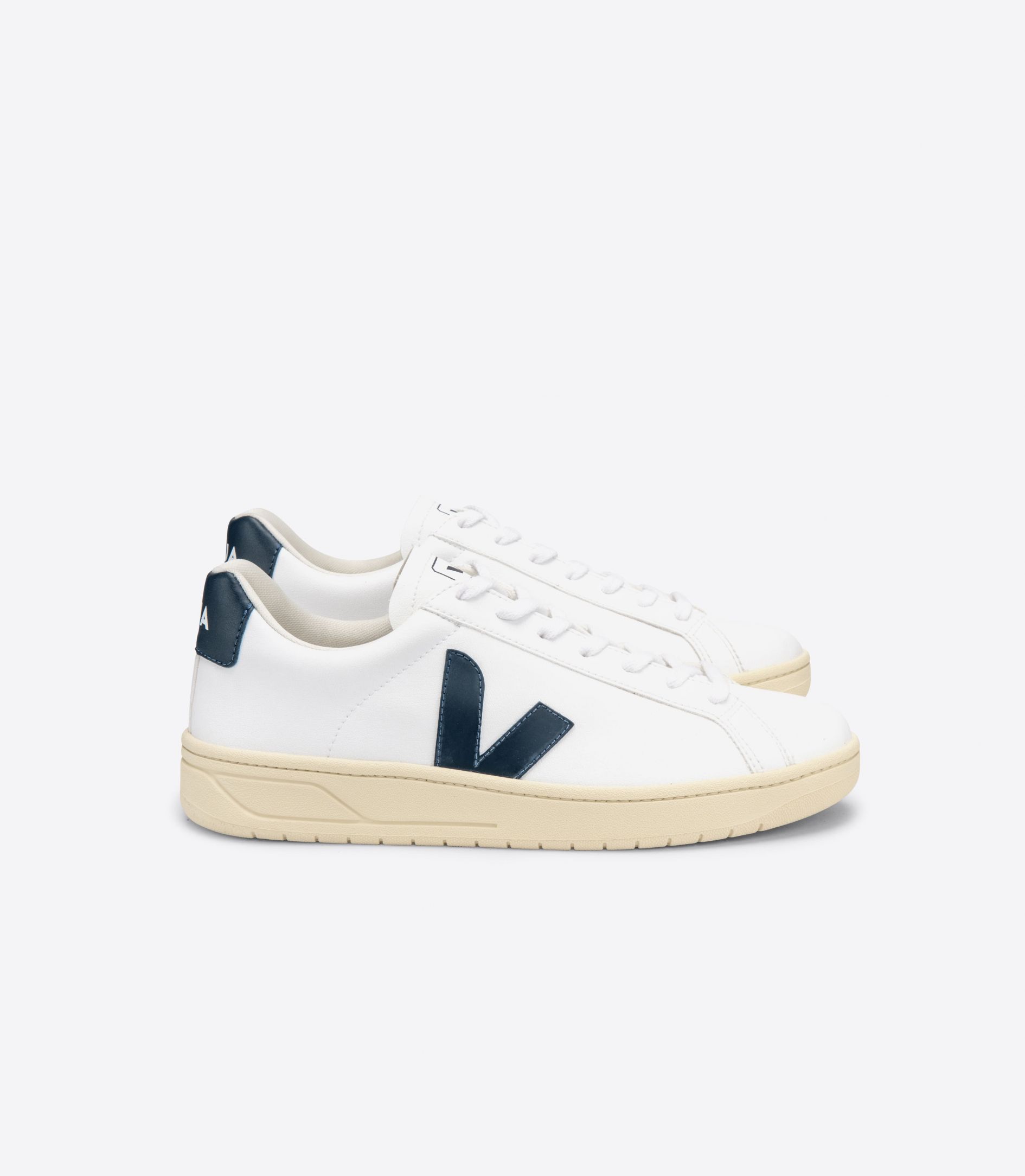 Sapatilhas Veja Urca Cwl Feminino Branco | GZ4096158