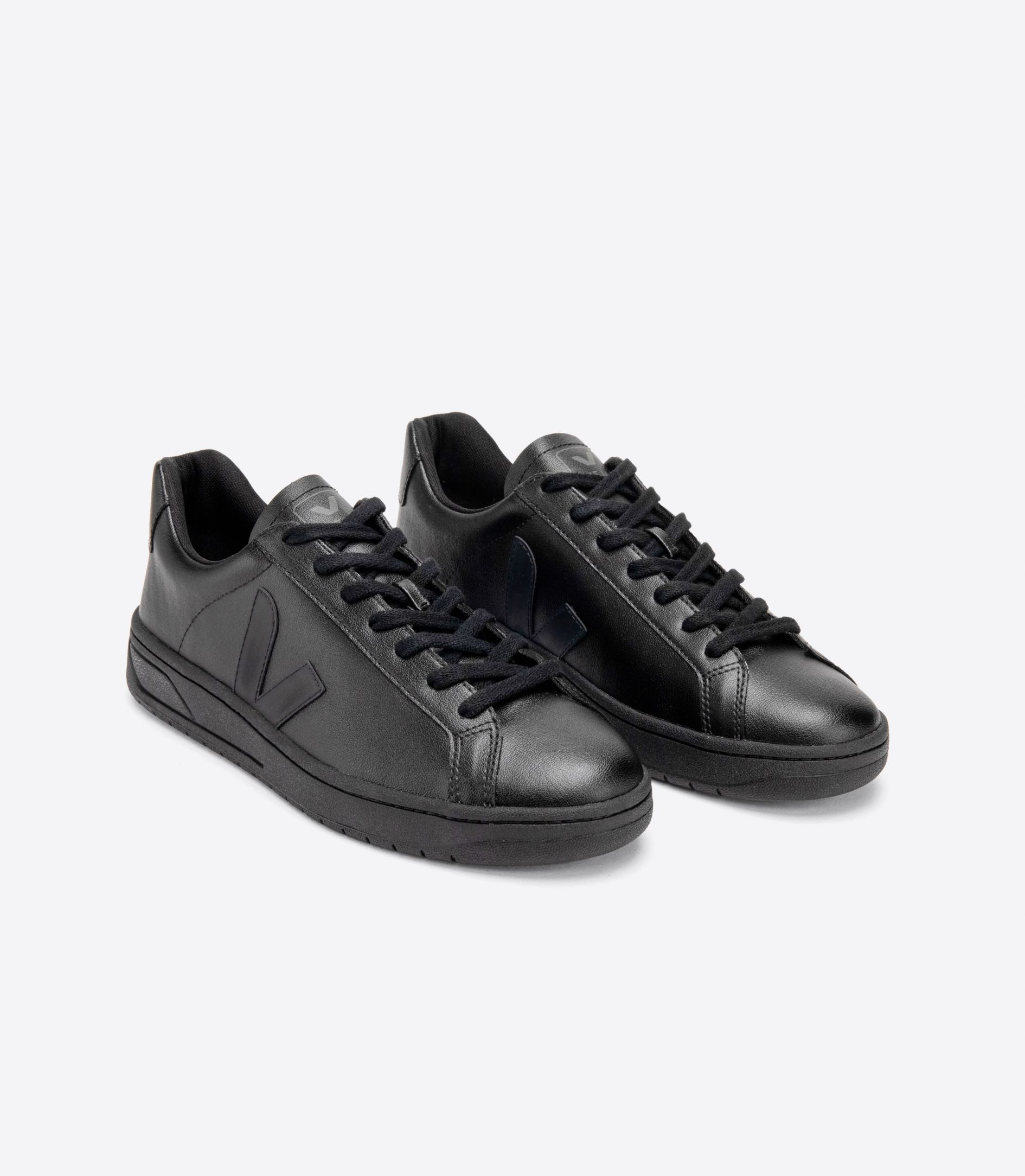 Sapatilhas Veja Urca Cwl Feminino Pretas | FW6845032