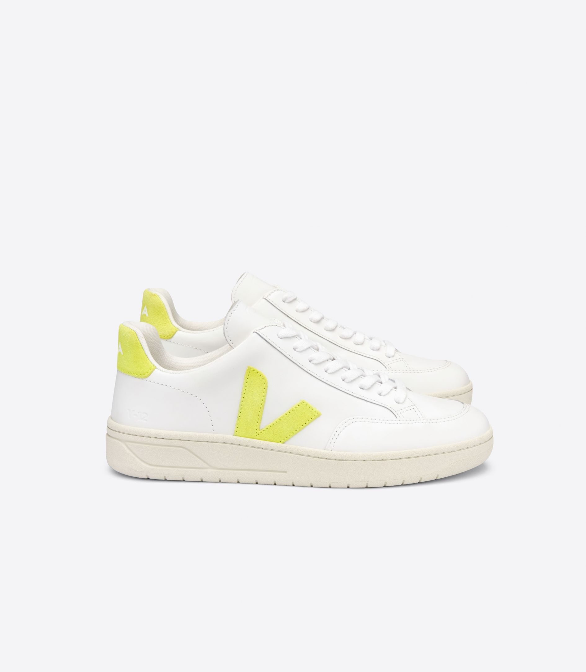 Sapatilhas Veja V-12 Leather Feminino Branco | PS5607893